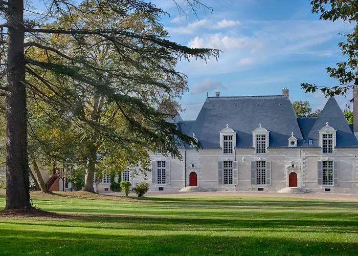 Chateau des Grotteaux Près Chambord